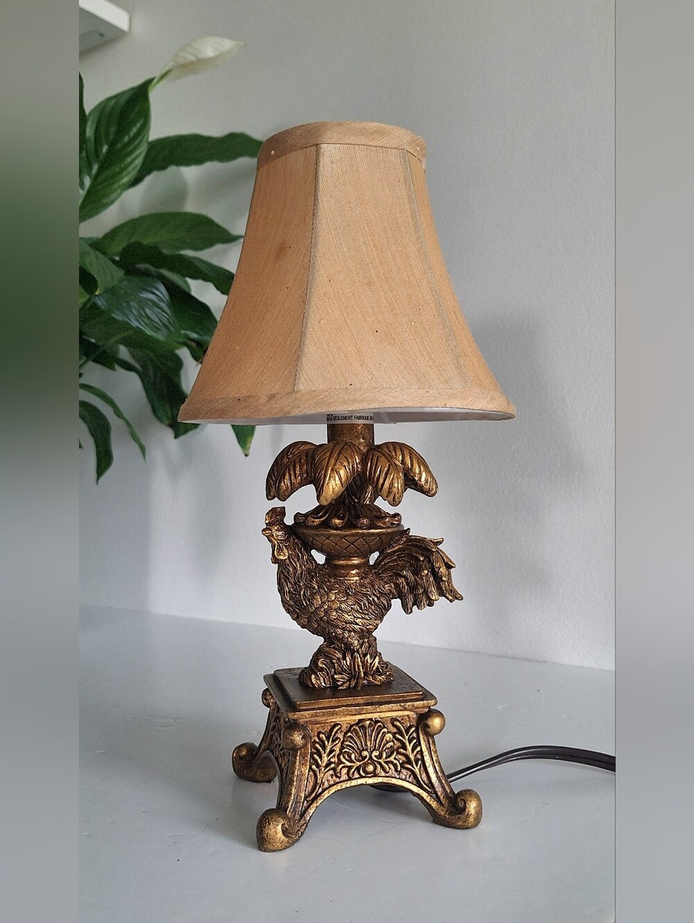 Small resin nightlight with a rooster figurine
